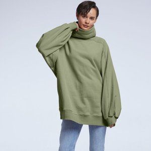 LIT Active Whisper Oversized Turtleneck Sweatshirt green size S. B046